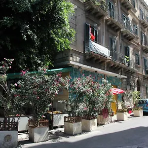 Stazione Couette-café Palerme